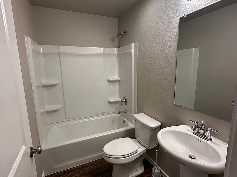 3419 Tiffin Ave — Photo 11