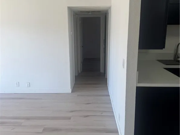 615 S Royal Crest Cir Unit 13, Las Vegas, NV 89169