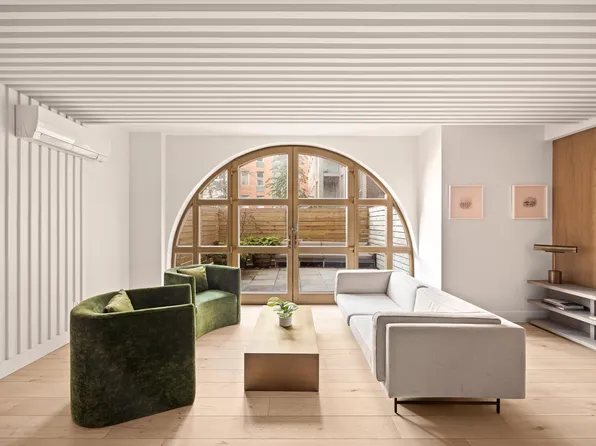 229 9th Street image 16 of 16