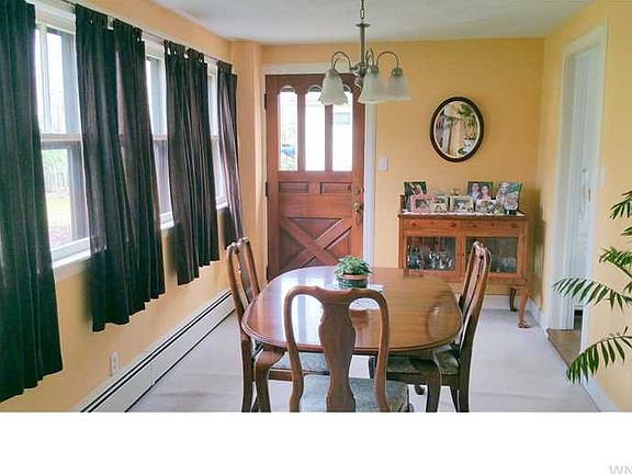 4th image of 387 E Sterling Ave