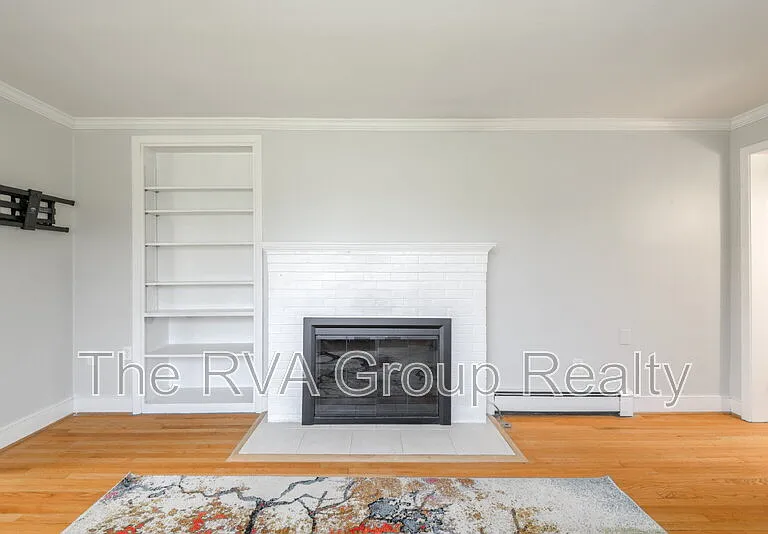 2201 Lydell Dr — Photo 10