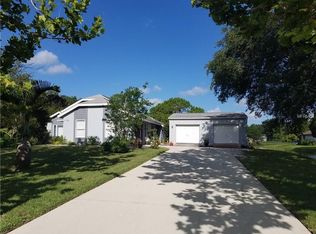 1608 Racimo Dr, Sarasota, FL 34240