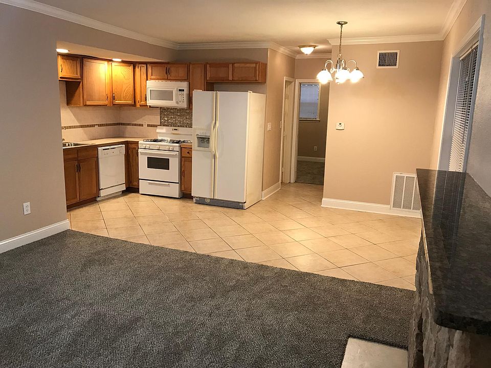 1st image of 313 W Saulnier St #315 A
