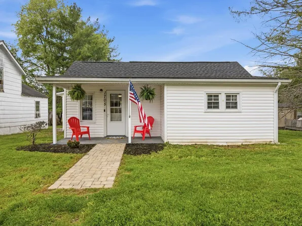 1705 3rd St, Radford, VA 24141