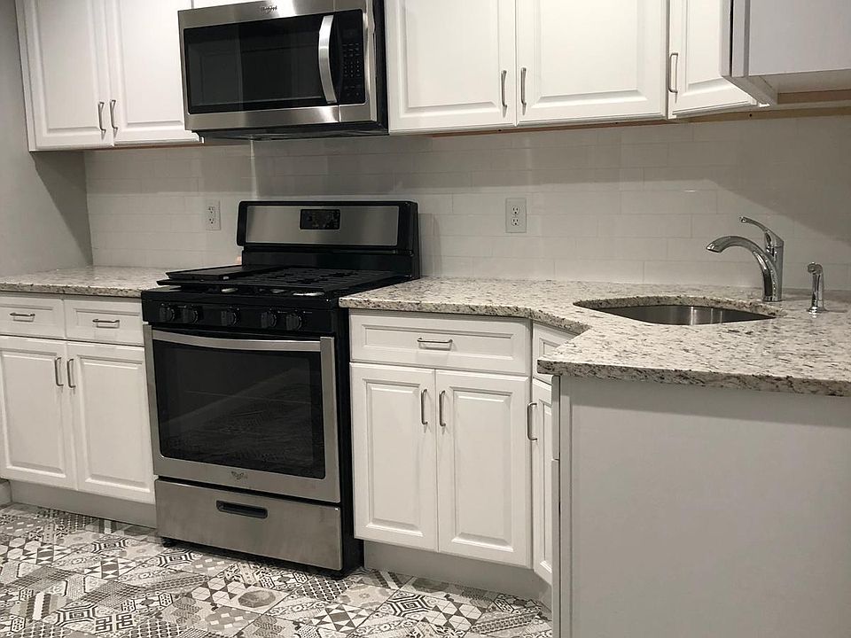 1st image of 775 Highland Ave APT 1