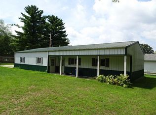 6720 E Kitty Ln, Knox, IN 46534