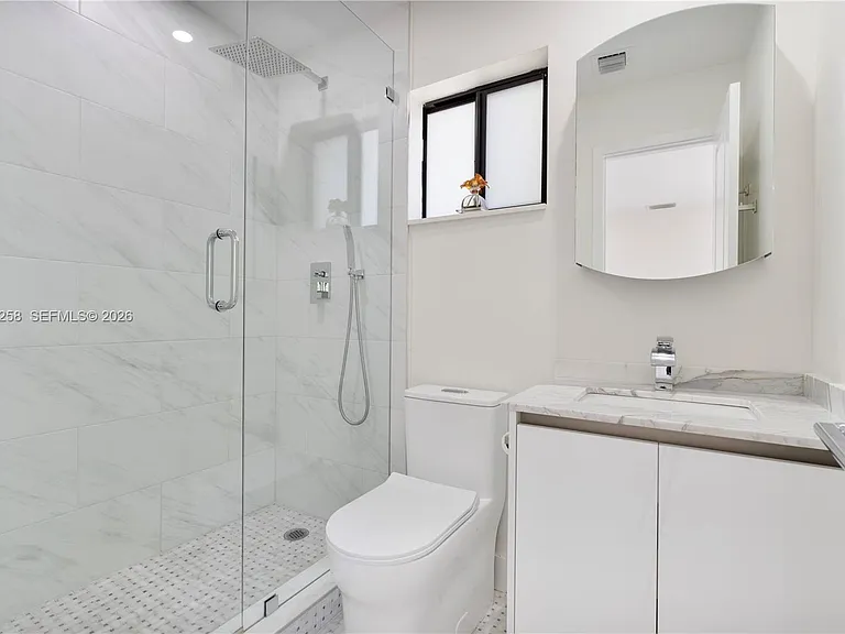 256 Grant Dr — Photo 25