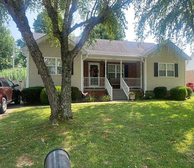 1st image of 365 Green Fields Ln