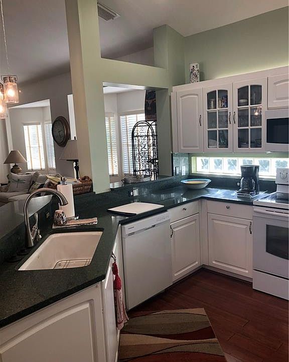 1st image of 298 Sabal Lake Dr