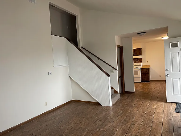 536 S Lincoln St #B — Photo 1