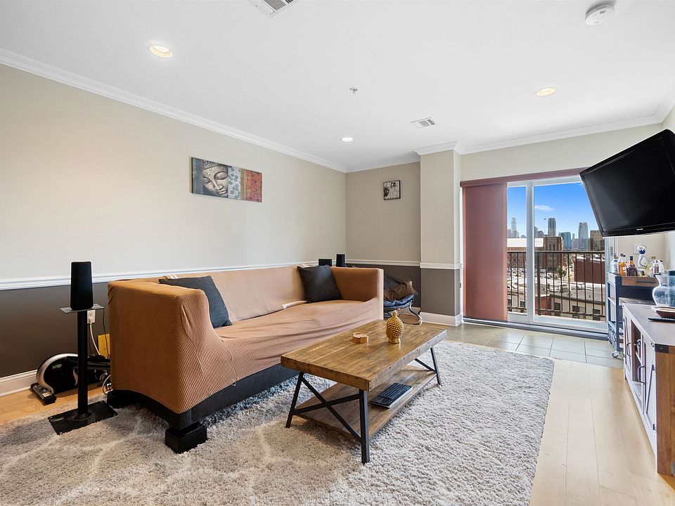1st image of 769 Montgomery St #502