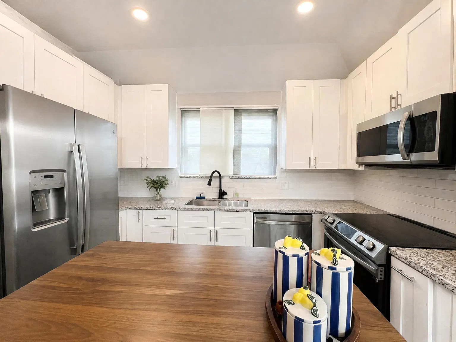 3 bed, 1244 sqft, $1,800 — Photo 3