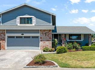 738 Bluegrass Dr, Petaluma, CA 94954