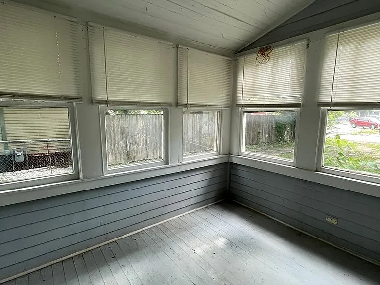 821 Market St — Photo 14