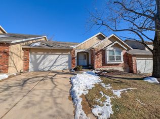 1330 Chapleton Dr, Saint Louis, MO 63135