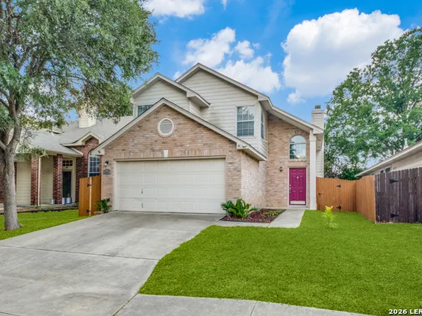 11 Pembroke Ln, San Antonio, TX 78240