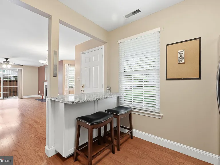 3105 Danbury Ct — Photo 5