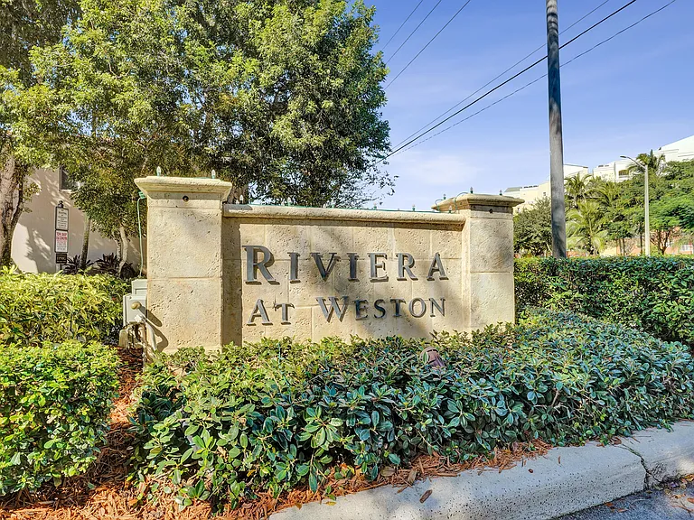 173 Riviera Cir — Photo 8