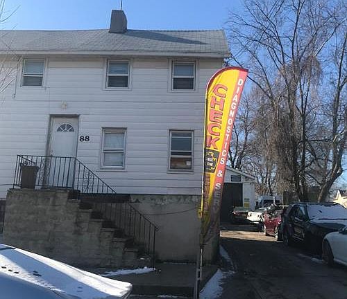 2nd image of 88 Barker St