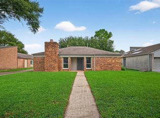 16019 Parksley Dr, Houston, TX 77059