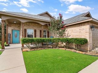 2004 Ridgeview Ct, Sanger, TX 76266