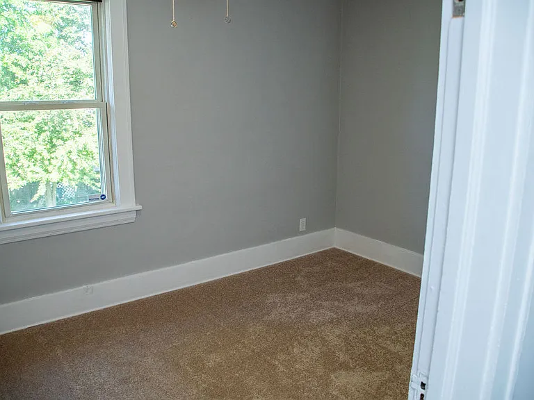 1212 Tulip St — Photo 9