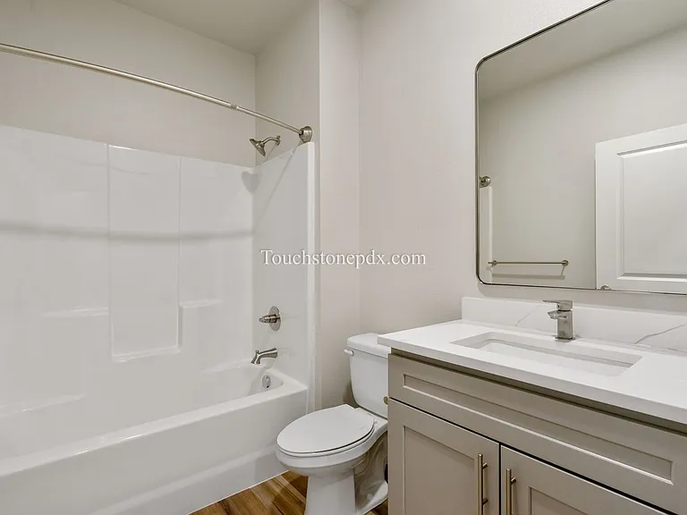 3323 SE 87th Ave — Photo 18