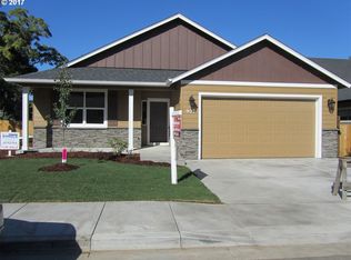 927 S 58th St, Springfield, OR 97478