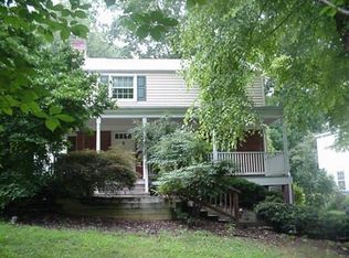 305 Williamsburg Dr, Silver Spring, MD 20901