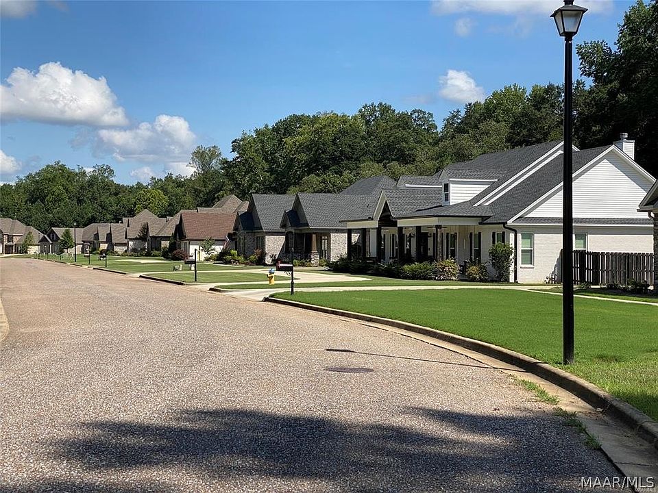 2nd image of 36 E Cantabury Ln