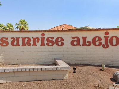 666 N Vallarta Cir, Palm Springs, CA, 92262