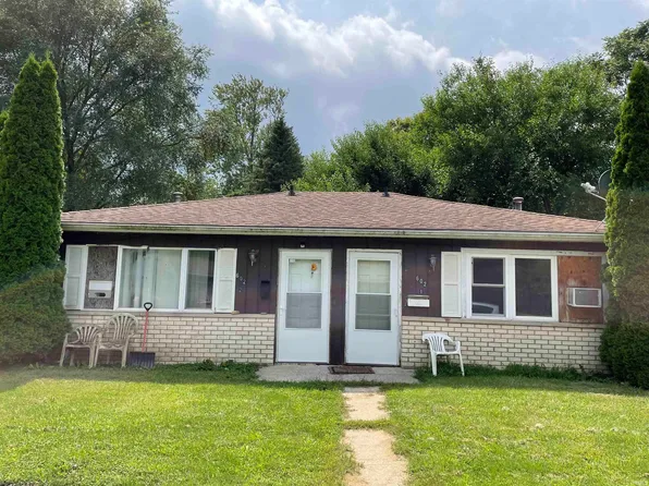 201 Michigan St, Walkerton, IN 46574