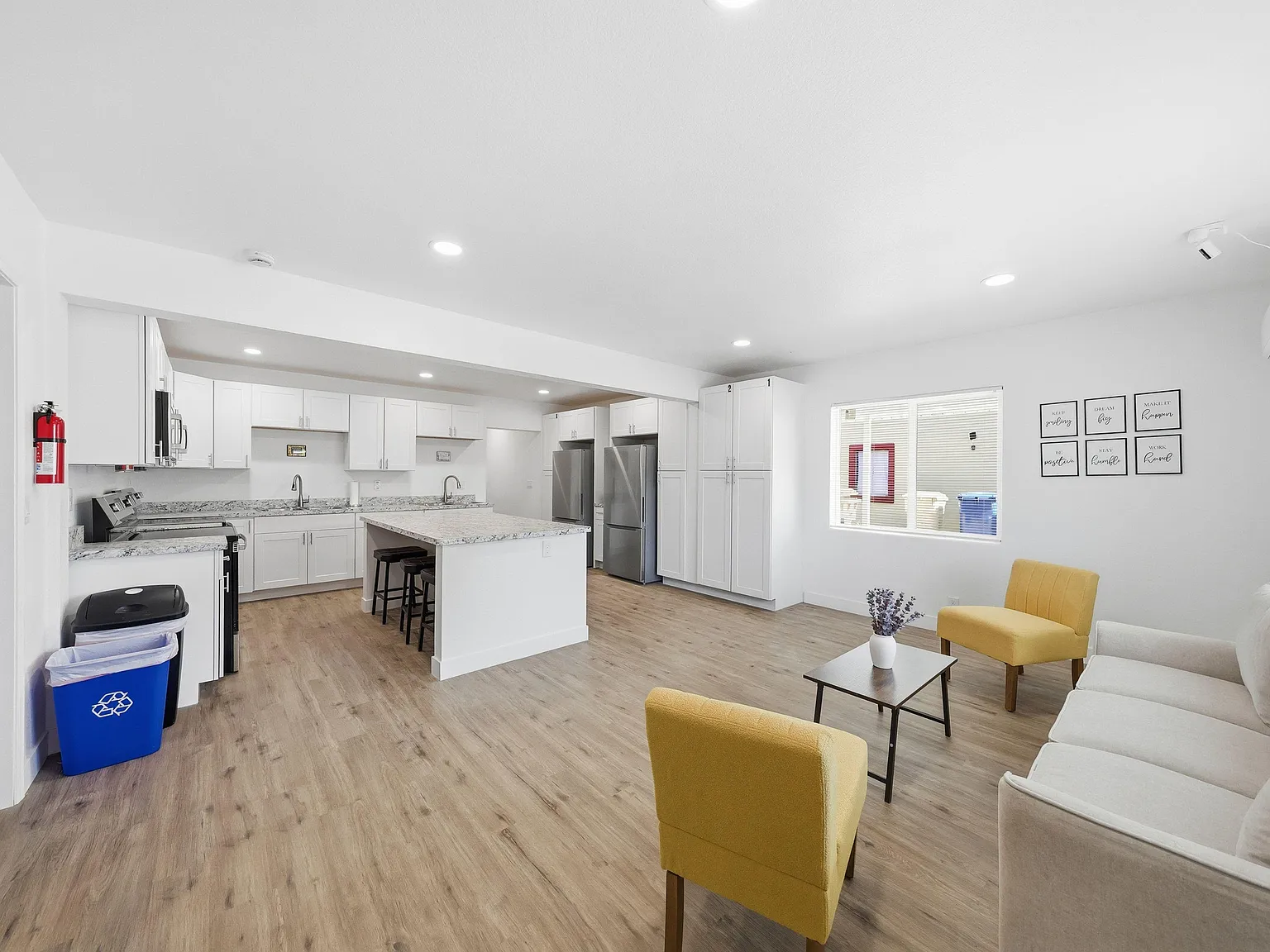 4 bed, 6.0 bath, 1980 sqft, $1,152 — Photo 4