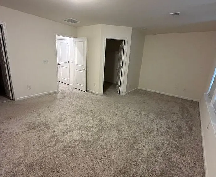 419 Trotters Ln — Photo 15