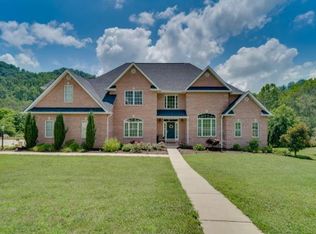 1042 Deer Harbour Rd, Bristol, TN 37620
