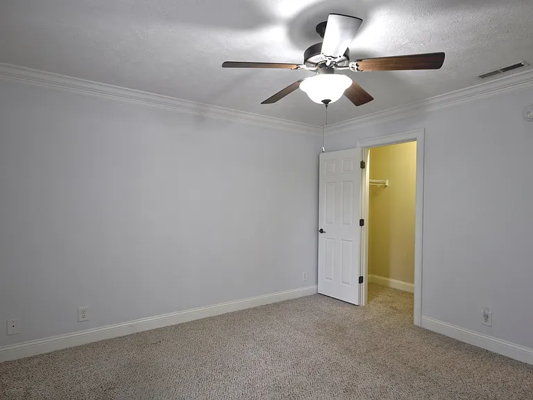 135 Excell Rd #402 — Photo 20