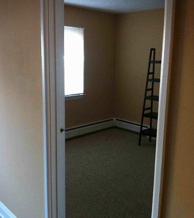 2nd image of 9986 Holly Ln