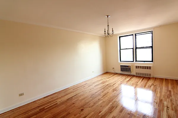 Sold by Superior Realty Service | media 13