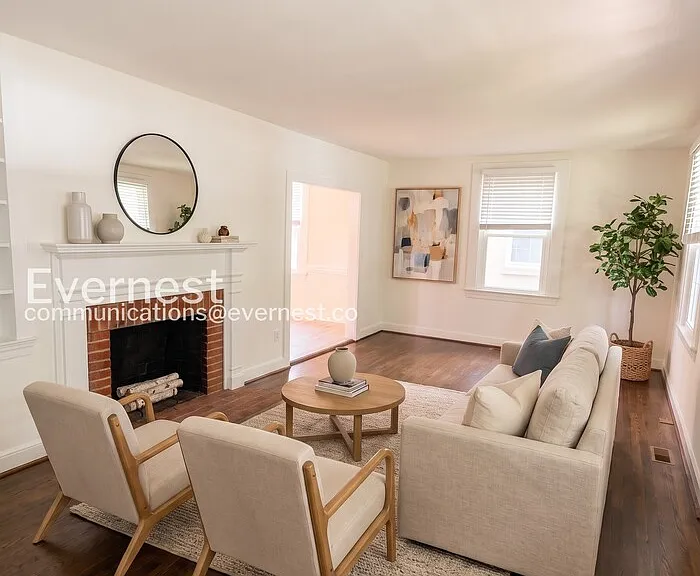 709 Mary Ball St — Photo 3