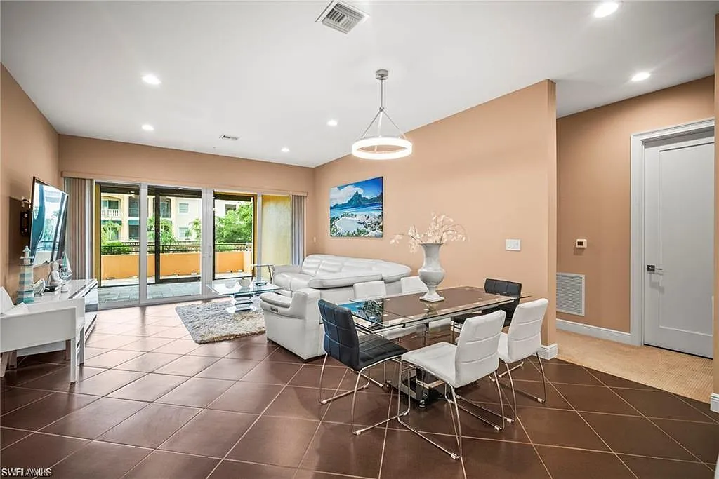 2 bed, 2.0 bath, 1630 sqft, $2,600 — Photo 3
