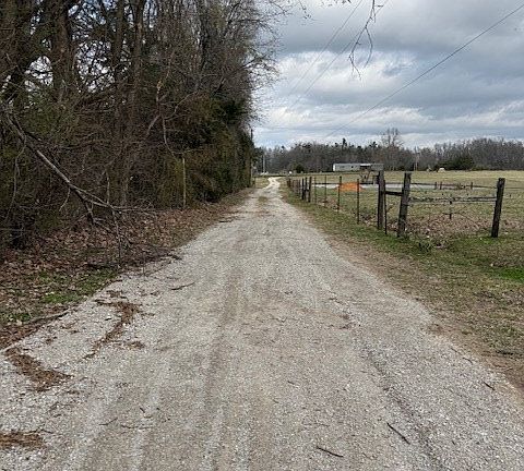 3rd image of 505 Spain Rd
