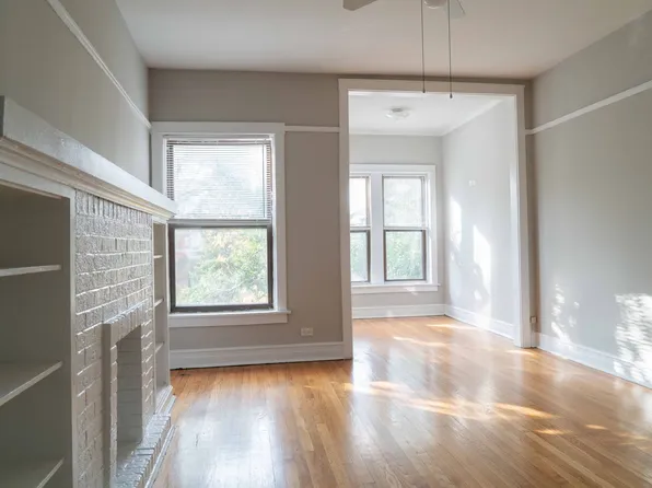 1470 W Argyle St APT 3F, Chicago, IL 60640