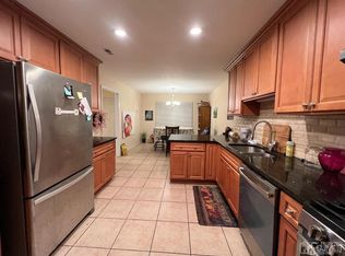 23 Hickory Hollow Ct, Edison, NJ