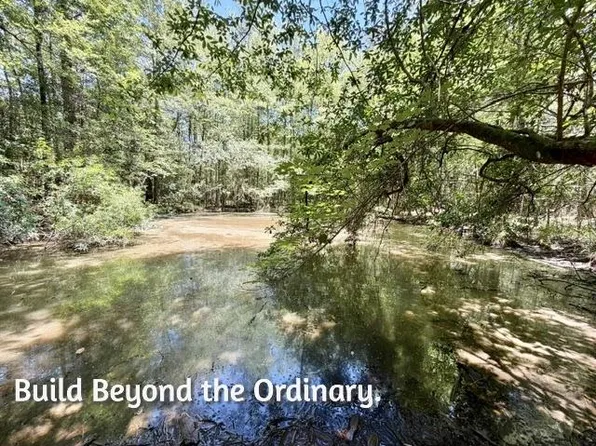 Holly Ln, Covington, LA 70435