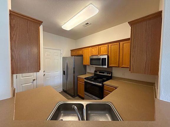 5th image of 4606 Kingsland Ct