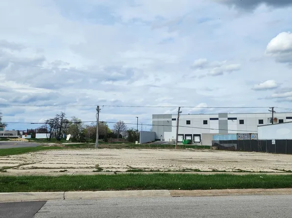 401 King St, Elk Grove Village, IL 60007