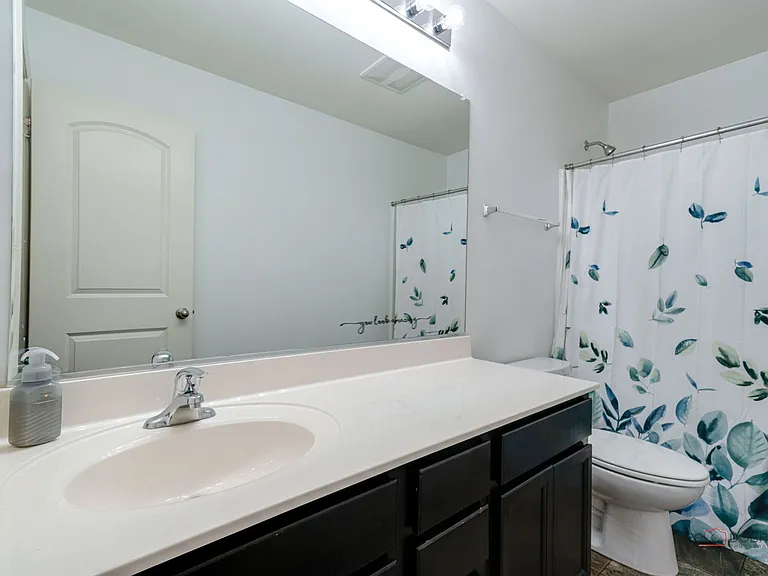 202 Minuet Cir — Photo 25