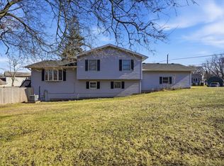 1707 Joanna Ave, Zion, IL 60099