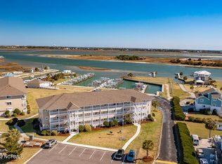 650 Cedar Point Blvd APT A34, Swansboro, NC 28584