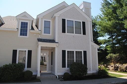 1st image of 52 Village Dr
